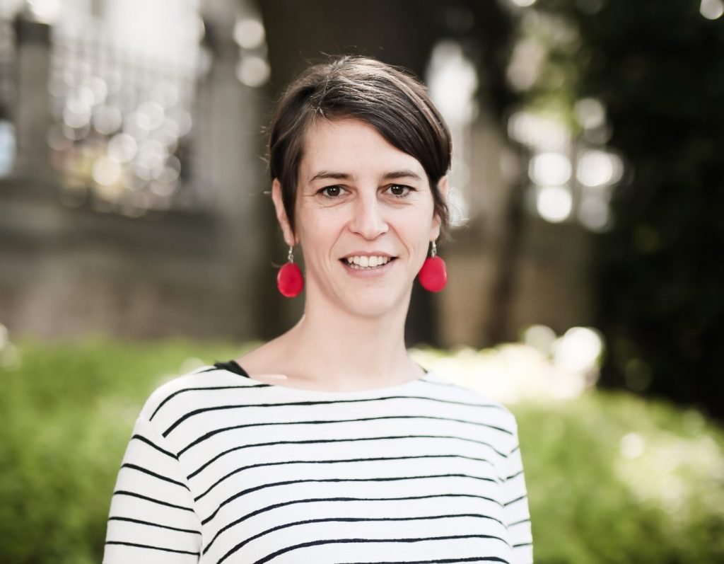 Claire Stoeckel - : Nuestro equipo