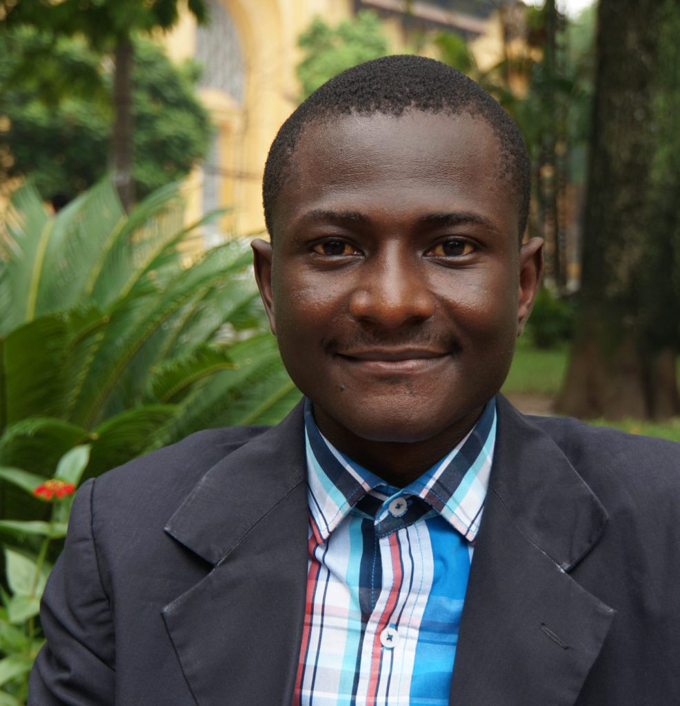 idrissa - : Nuestro equipo