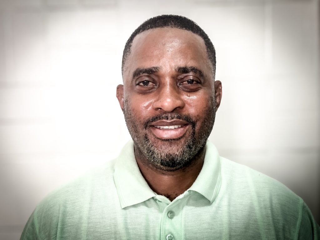 Emmanuel Bakento - : Nuestro equipo