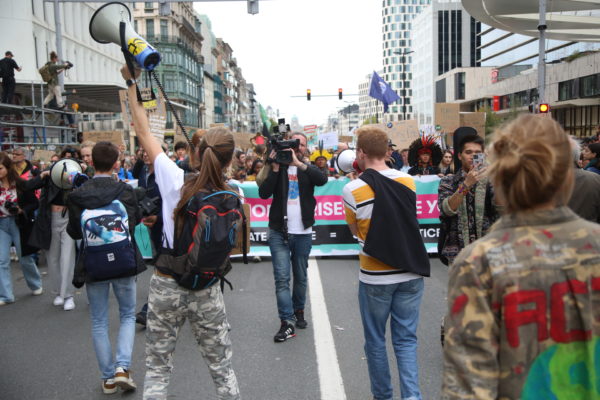 8S2A2690 600x400 2 - : 30 000 citoyens réunis pour le climat