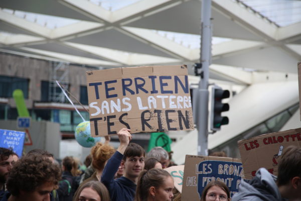 8S2A2706 600x400 2 - : 30 000 citoyens réunis pour le climat