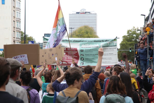 8S2A2772 600x400 1 - : 30 000 citoyens réunis pour le climat